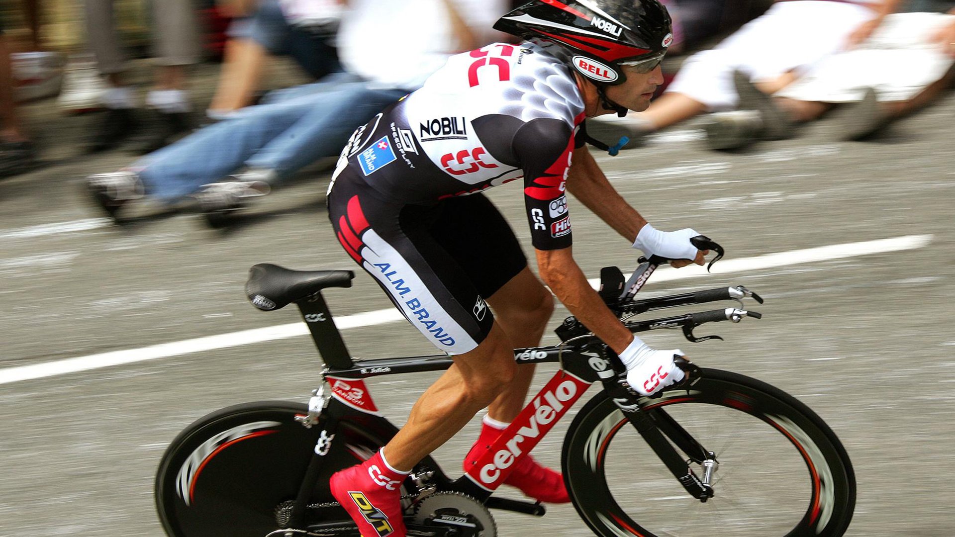 杜兰特赛事官方发布赛况扑朔迷离新规，公牛争议不断！